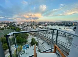 Cozy Suite With Stunning View, Ac And Parking