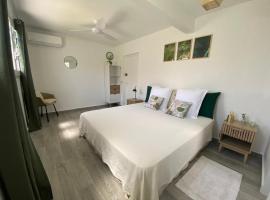 Chambre double bas de Villa，位于法兰西堡的民宿