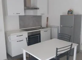 ATOS - Camera con Bagno e Cucina privati