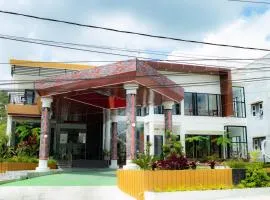 Queen Parrona Hotel by Sativa