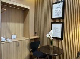 Perc Hotel，位于Pinamungahan的酒店