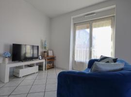 L'émeraude，位于Loyettes的酒店