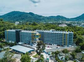 Utopia Central Phuket Town，位于Ban Ket Ho的酒店