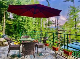 Staycation Premium Mashobra - A Nature Valley Retreat Resort，位于西姆拉的酒店