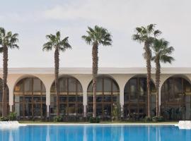 Pyramids Park Resort Cairo，位于开罗的酒店