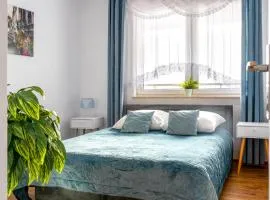 Apartment BLUE PEARL 2 rooms Down Town 4 persons balcony free parking