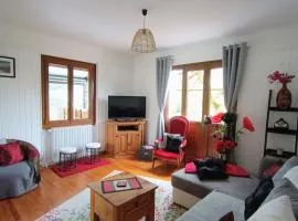 Maison entre lac et montagnes