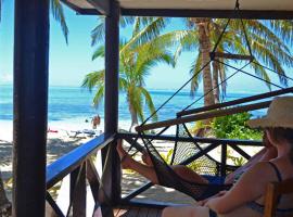 Ratu Kini Dive & Stay，位于玛娜岛的酒店