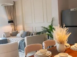 Noor Homes - Luxury Approved by the Department of Culture and Tourism, Abu Dhabi in Yas Island