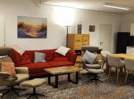 Monteur-Ferienwohnung mit 123qm bei Würzburg mit Parkplatz Terasse Grill WLAN