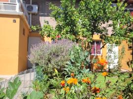 El Pilo，位于岑特纳里奥的酒店