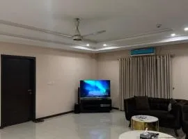 Furnished 2 bed Apartment