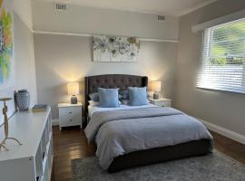 Daisy Cottage on Duke 1 Bedroom，位于Yarram的酒店