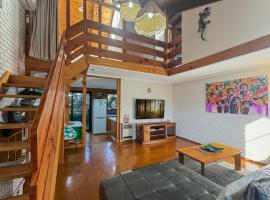 'Broulee Break' -2-Bed Beach House with Games Room，位于布罗利的酒店