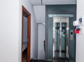 Suka Hotel，位于Tây Ninh的酒店