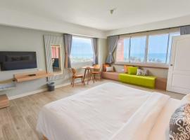 Hua Hin Grand Hotel and Plaza - SHA Extra Plus，位于华欣的酒店