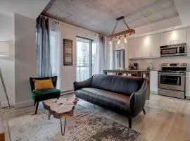 comfy studio in Old Port Montreal ZN0