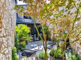 Atrium Town House，位于罗维尼的酒店
