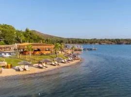 Ivy Sailing Resort Hotel