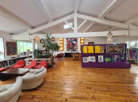 Loft au piémont des Pyrénées Cathares，位于Sainte-Colombe-sur-lʼHers的酒店