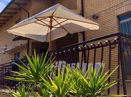 Casa con giardino e terrazzo