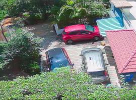 The Bulbul Nest Homestay，位于Gūdalūr的酒店