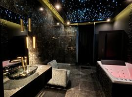 La Chambre Delta，位于Morlanwelz-Mariemont的Spa酒店