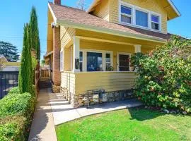 Comfortable Home Near LA with Full Kitchen & Laundry