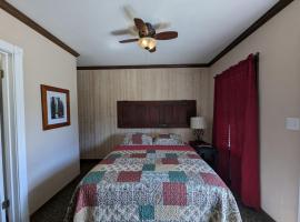Squaw Valley Motel Room 1，位于斯阔谷的酒店
