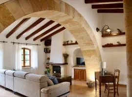 Es Molí d'en Mig, jacuzzi, piscina y barbacoa