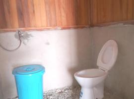 Yen Bainut Homestay，位于Fam的酒店