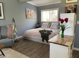 Blue Gate Cottage，位于Indigo Upper的酒店