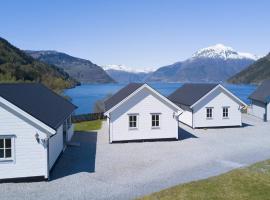 Spacious bungalow in Kinsarvik with Sea View