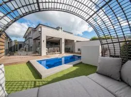 Casa de Praia - Luxe by the Bay with Heated Pool