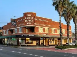 The Lakes Hotel, Rosebery