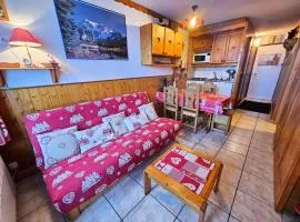 Résidence Villaret - Grand studio 4 personnes aux pieds des pistes, vue montagne. MAE-8891