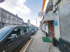 Pension La Corredera，位于图伊的酒店
