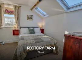 Spacious and Homely 2-bed Home in Lincoln by Renzo, Stunning Countryside Location, Free Parking!