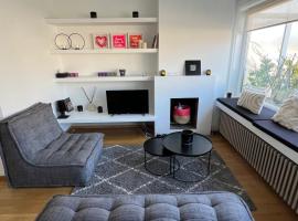 Très beau penthouse avec terrasse - Place Albert，位于克诺克－海斯特的酒店