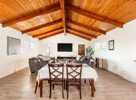 Spacious 4BR Retreat near Disneyland & Beaches