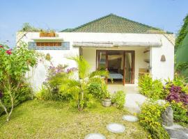 New 1BR Villa in a Quiet Place Surounding by Ricefields，位于乌布的酒店