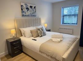 Sale Road Serviced Apartments Near Airport & Trafford Centre，位于威森肖的酒店