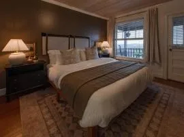 Historic Riverview Inn Five