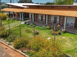 Sons da Canastra Pousada e Terapias - em São José do Barreiro - São Roque de Minas MG，位于圣罗克迪米纳斯的酒店