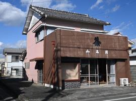 民泊二七 一棟貸し WiFi完備 袋井駅周辺 敷地内無料駐車場有，位于Fukuroi的酒店