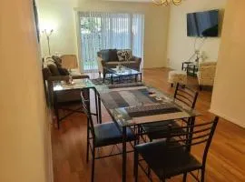 Cozy 2br, 2ba Apartment In Elkins Park