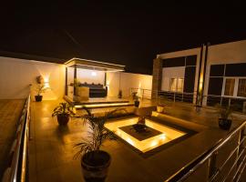 Db Continental Loft Apartment，位于Bar Gada的酒店