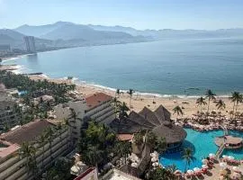 Suite with panoramic ocean views & balcony!
