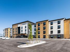 LivAway Suites Syracuse，位于锡拉丘兹的酒店