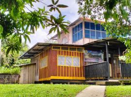 Hospedaje Casa Cacicus，位于Loreto Mocagua的山林小屋